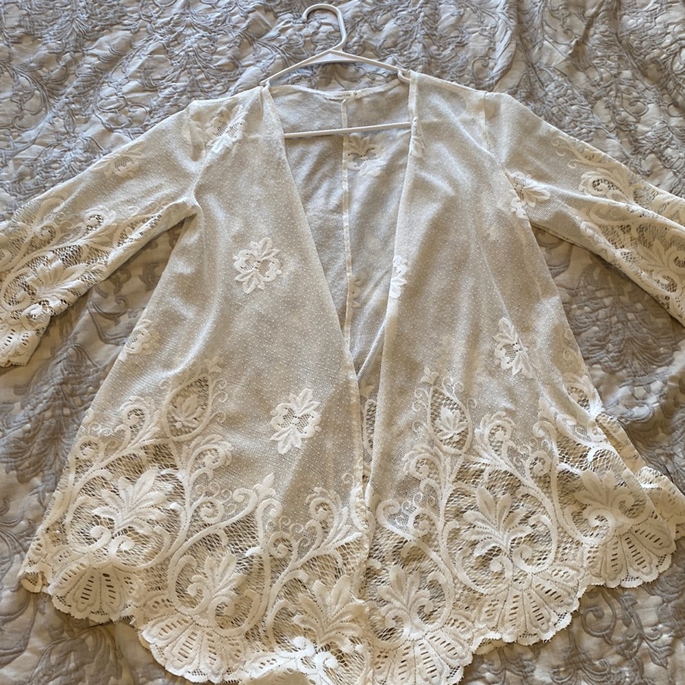 Maurices Lace Kimono- Small